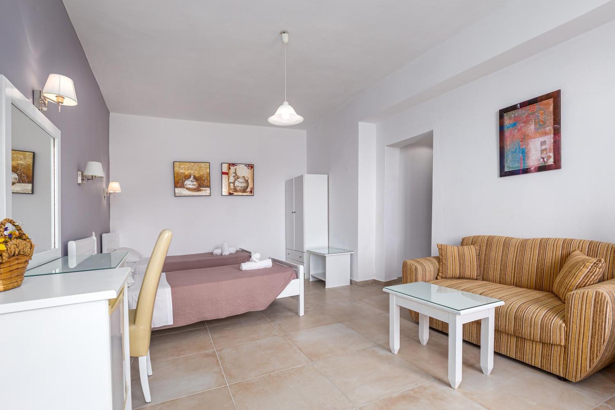 Oasis Hotel Perama  Ngoại thất bức ảnh